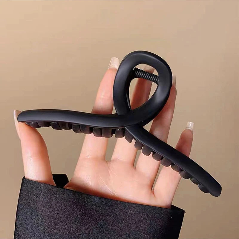Black Series Big Hair Clip for Women Simplicity Ponytail Clip Women Fashion Shark Clip Girl Hair Clamp