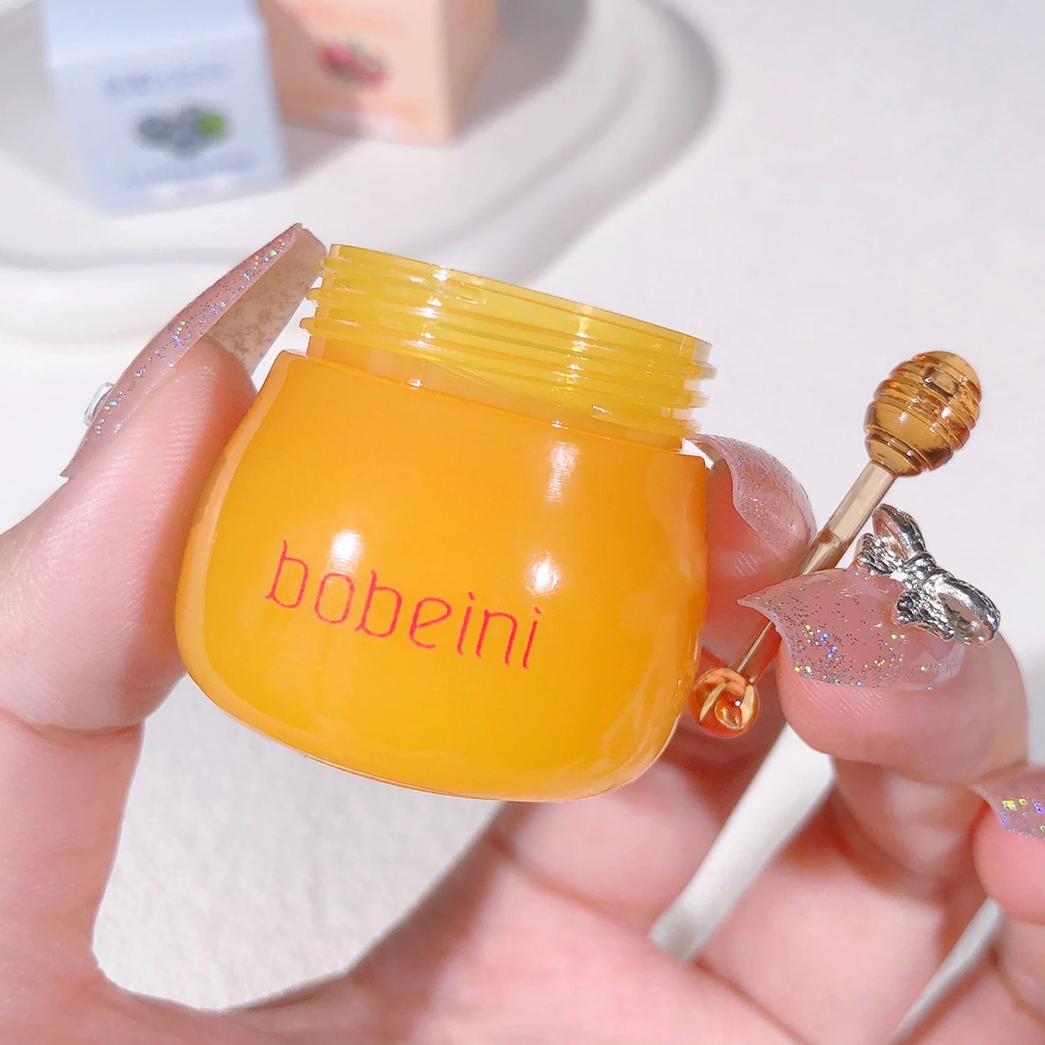 Small Honeypot Lip Mask Moisturizing Moisturizing Lip Balm Hydrates, Prevents Dryness, Cracking, Peeling, and Fading Lip Wrinkle