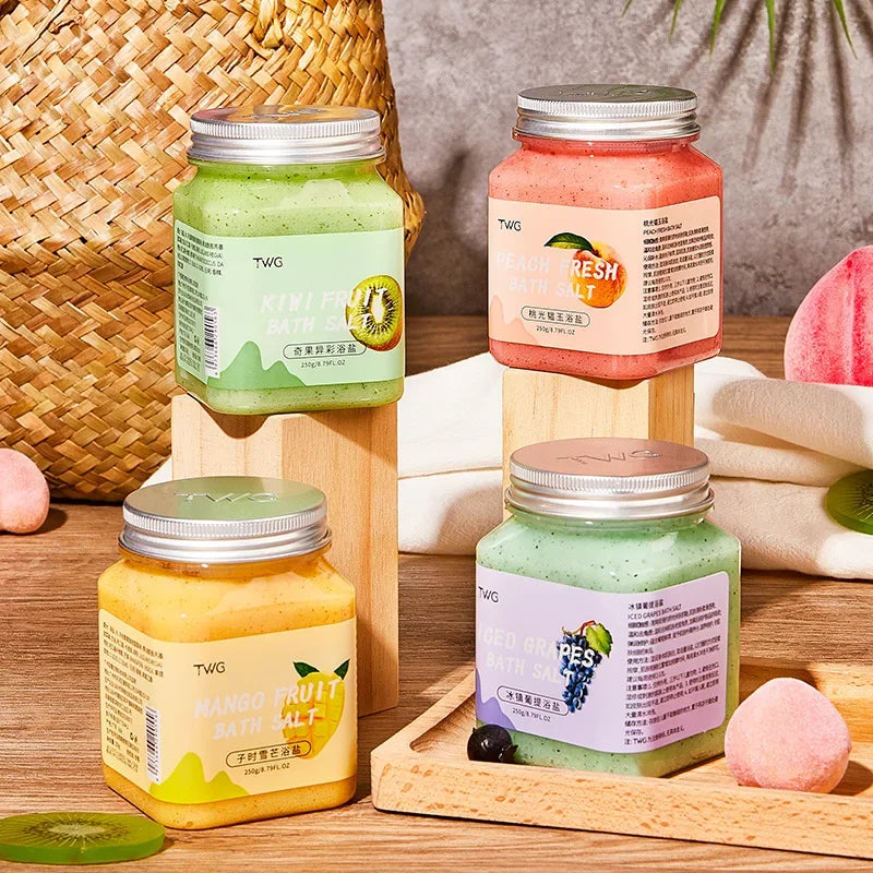 400ml Fruit Scented Bath Salt Body Scrub Exfoliating Body Wash Peach Mango Kiwi Grape Fruity Bath Salts