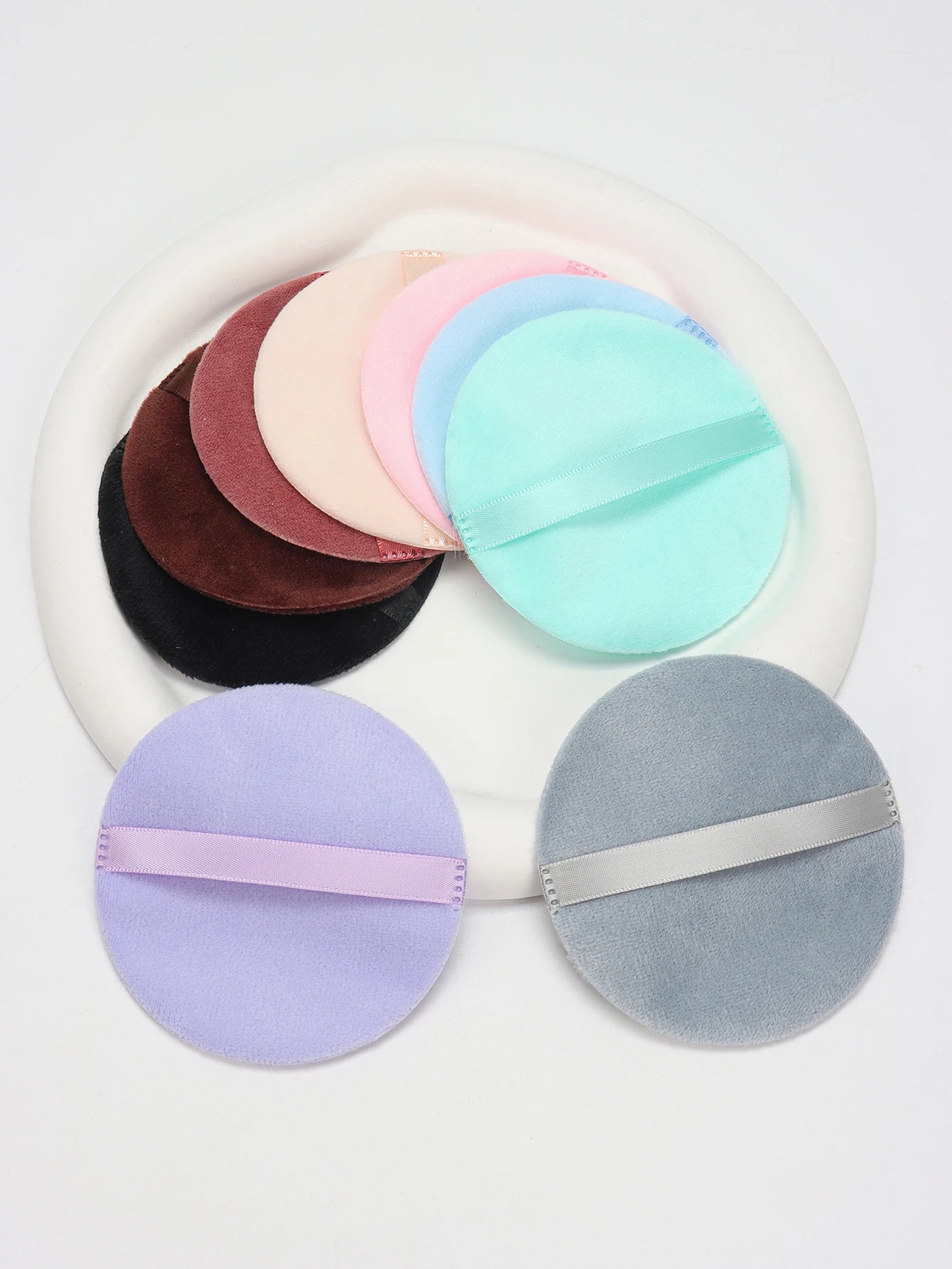 10Pcs Makeup Remover Pads Can Be Soaked in Water and Can Be Removed with Facial Makeup It Can Also Be Used with Makeup Remover.