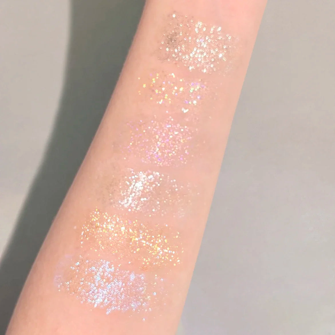 HISYI Colorful Star Flash Eyeshadow Pearlescent Sequins Brighten the Eye Silkworm Monochrome Eyeshadow Liquid High Gloss Makeup