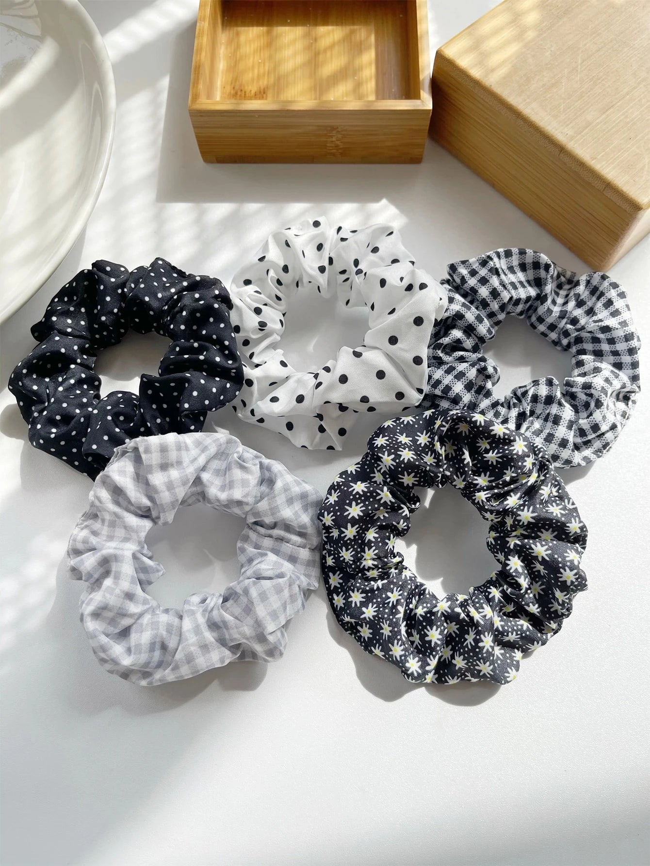 5Pcs Polka Dot Print Scrunchie Elegant Scrunchies Hair Ties Scrunchy Hair Ties