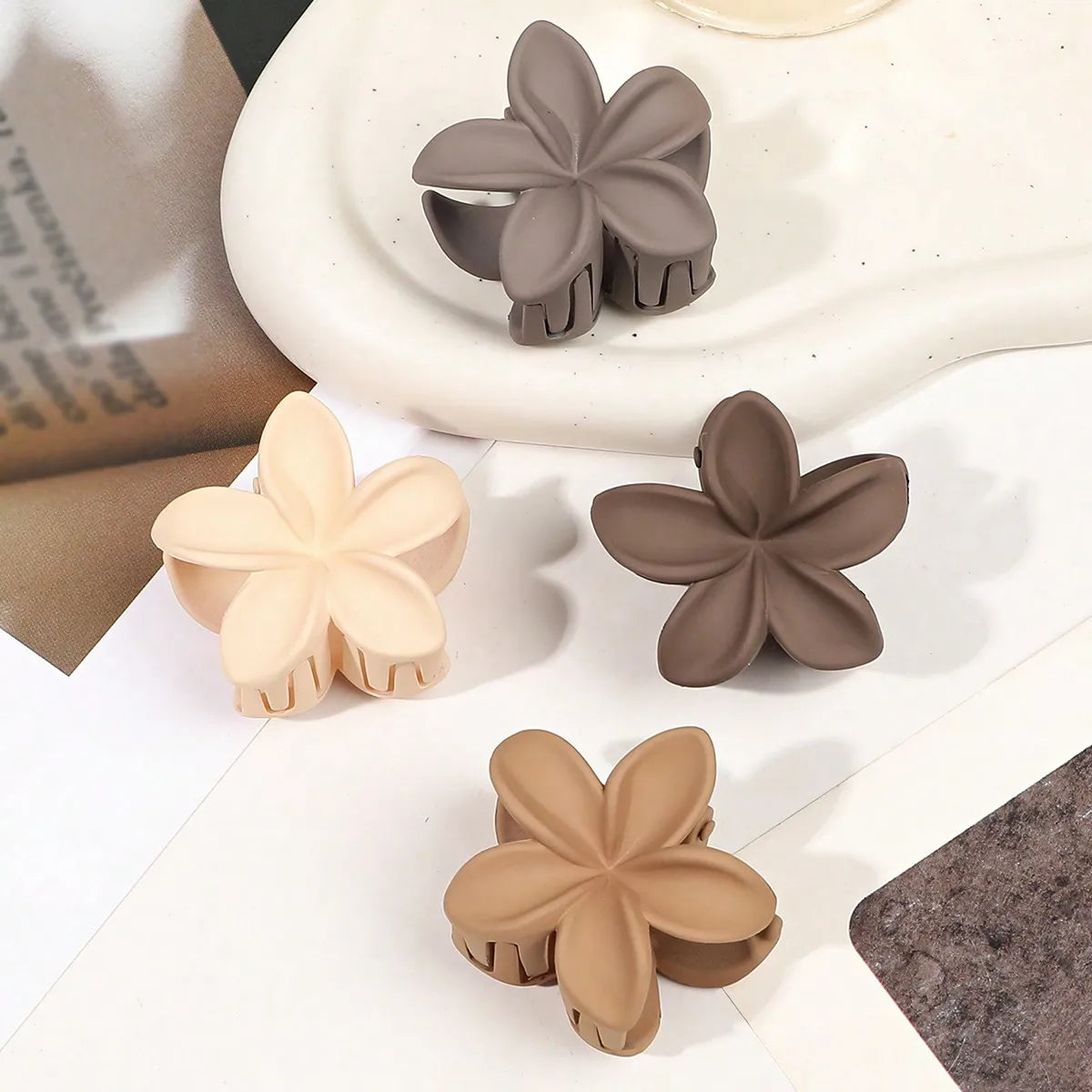4Pcs Multicolor Flower Hair Claw Clips for Women Girls Nonslip Cute Fashion Hair Accessories Small Hairpin Crab Barrette Style