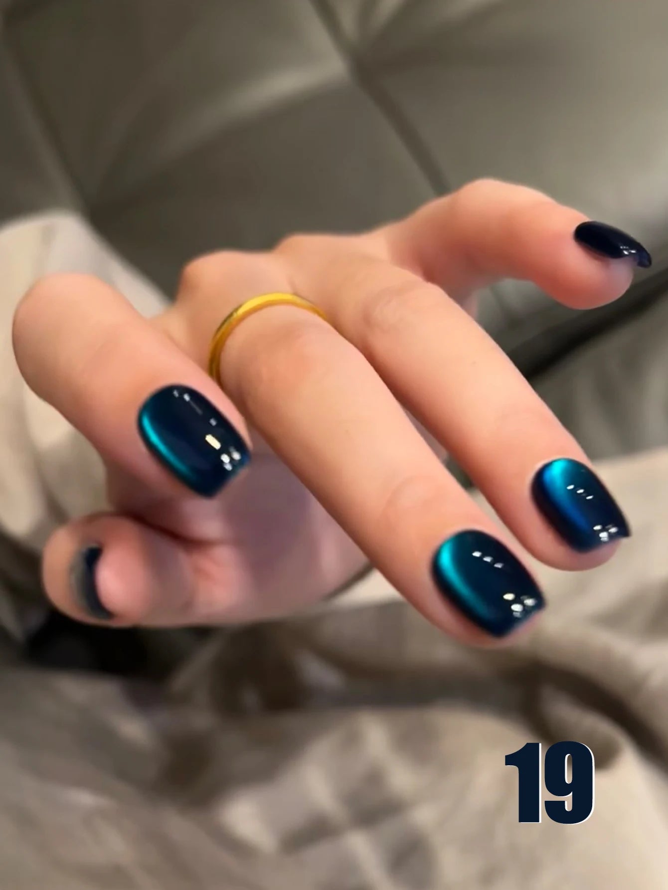 MIANEL 12ml Green Cat Magnetic Gel Nail Polish Spider Lily Varnish Soak Of UV Light Nails Nail Salon Winter Nails 1-21pcs