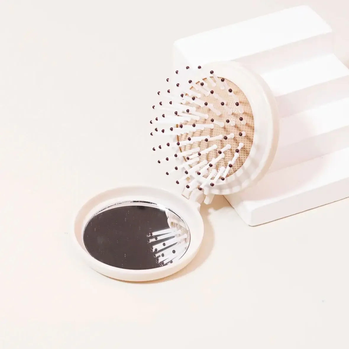 1PC Mini Portable Folding Head Massager Anti-Static Travel Hair Brush Comb Styling Accessory Mirror for Real Hair Wigs
