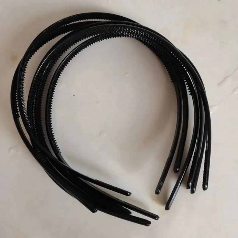 Women Simple Black Headbands Fashion Black Color Casual Hair Accessories Plastic Head Band with Insection for Girls Toiletry