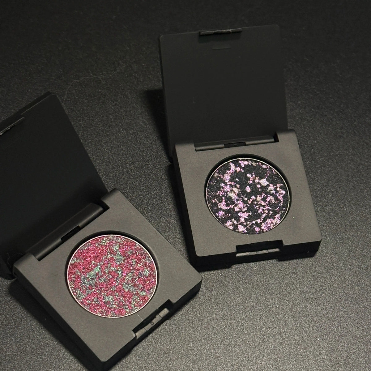 Single Mixed Color Eyeshadow Chameleon Fine Sparkle Pearl Brightener Eye Shadow Portable Eye Makeup