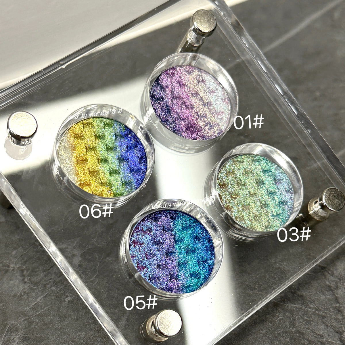 Weaving Chameleon Eyeshadow  Matte Powder Metallic Highgloss Glitter Highlight Longlasting Combined by Self Gift Disk