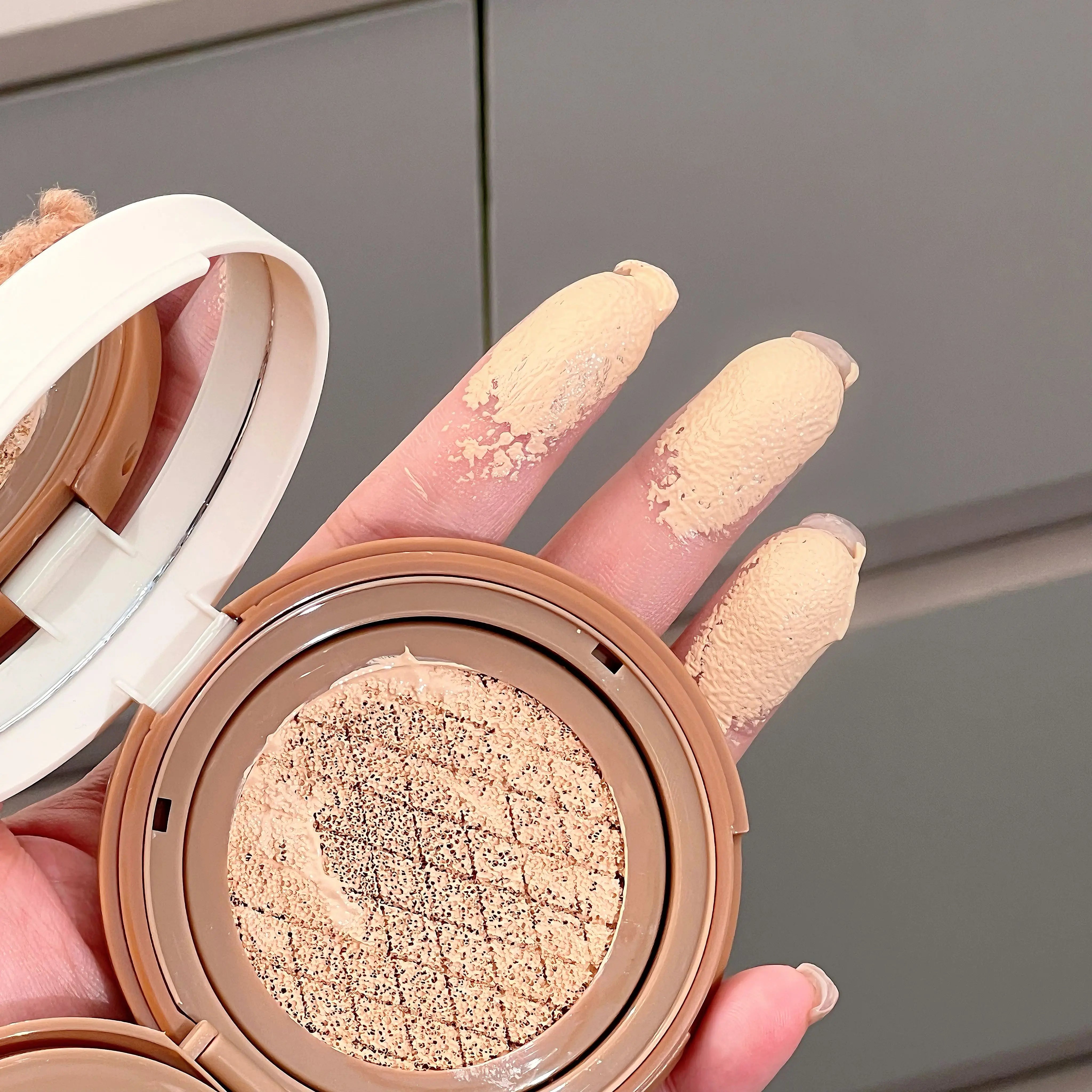 Korean Plush Bear Hydrating Air Cushion BB Cream Concealer Moisturizing Lasting Moisturizing No Stuck Waterproof and Sweat-proof