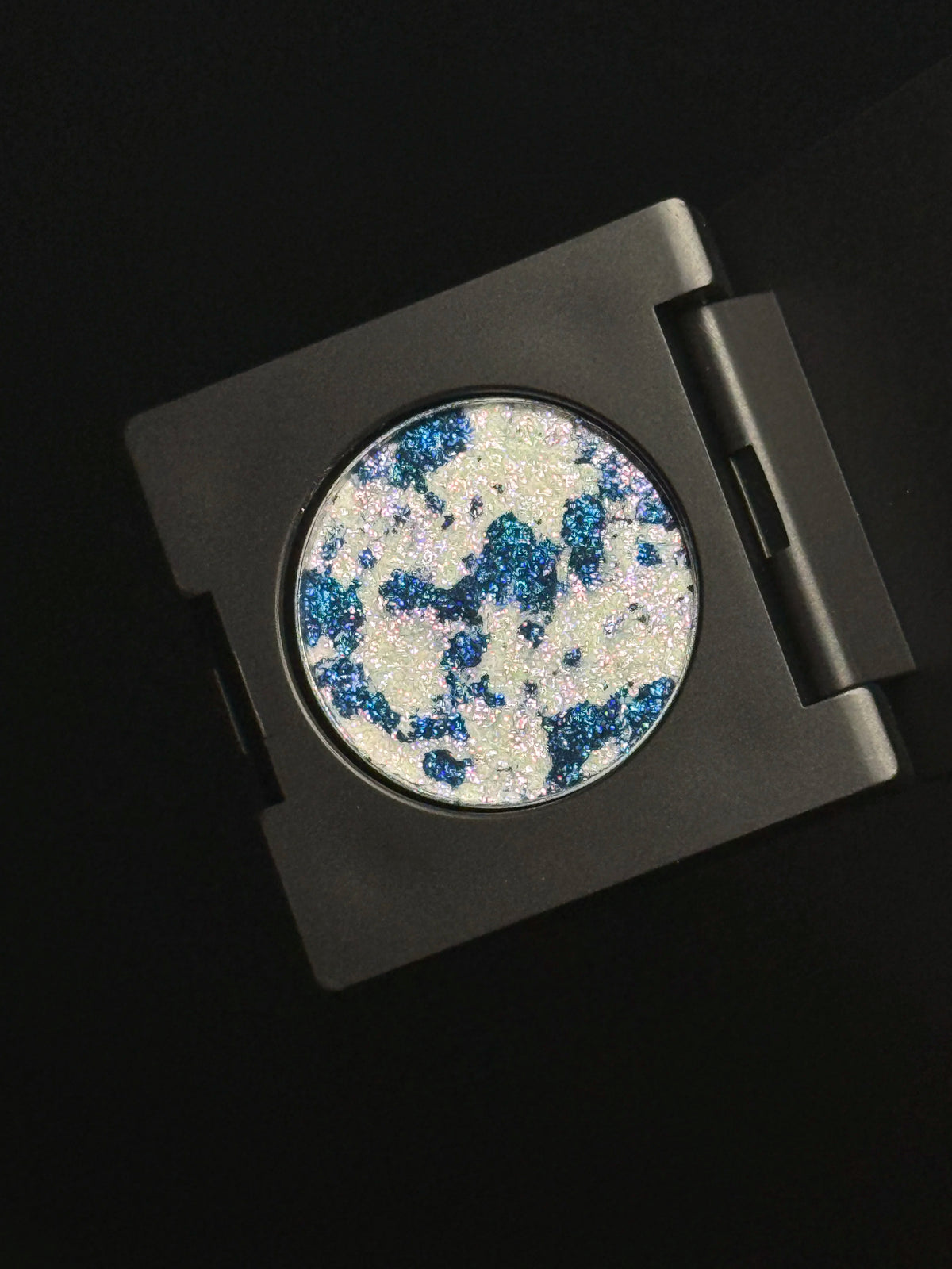 Single Mixed Color Eyeshadow Chameleon Fine Sparkle Pearl Brightener Eye Shadow Portable Eye Makeup