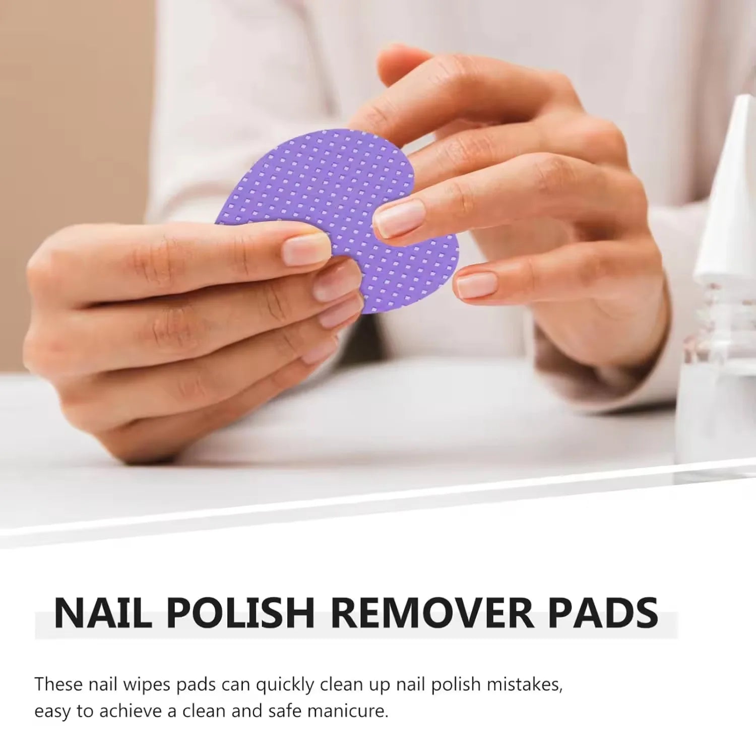 200 Pcs Lint Free Nail Wipes Nail Cleaning Pads Non-Woven Nail Gel Polish Remover Cotton Pads Salon Manicure Art Cleaning Tool