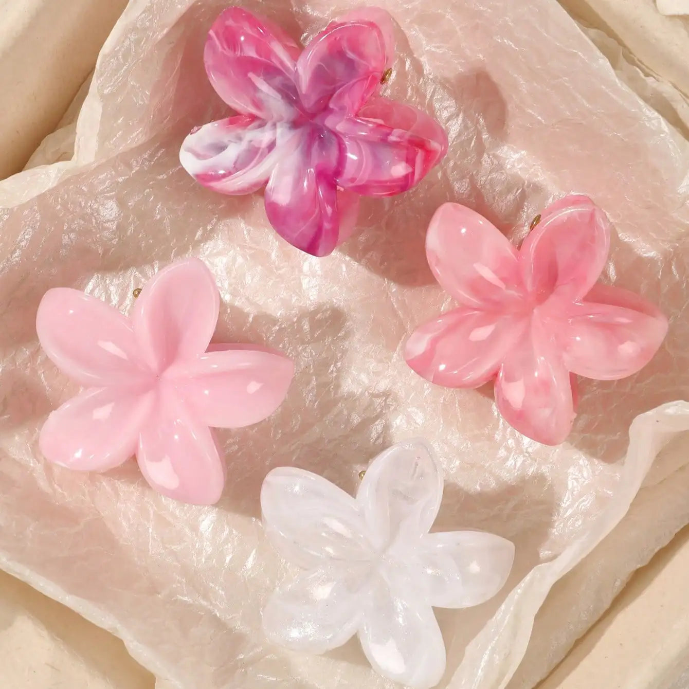 4Pcs Multicolor Flower Hair Claw Clips for Women Girls Nonslip Cute Fashion Hair Accessories Small Hairpin Crab Barrette Style