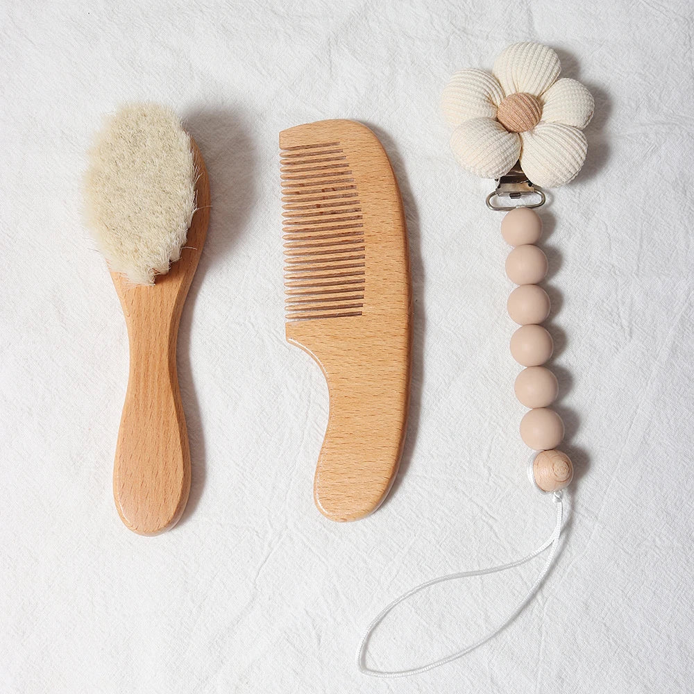 Baby Comb Brush Set Newborn Gift Set Natural Wool Beech Wooden Comb Baby Bib Pacifier Clip Kids Baby Hair Brush