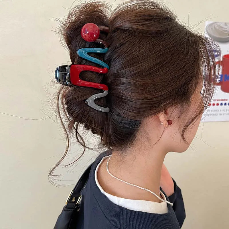 New Fashion Red Wave Hair Claw Clip for Women Korean Sweet Acrylic Bead Large Shark Clip Ponytail Headwear Hair Accessories