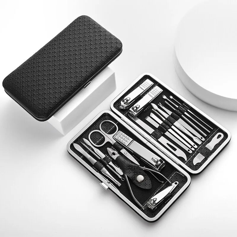 19-Piece Home Nail Clipper Set Large Dead Skin Pliers Diagonal Small Eyebrow Clipper with Leather Sleeve for Personal Grooming