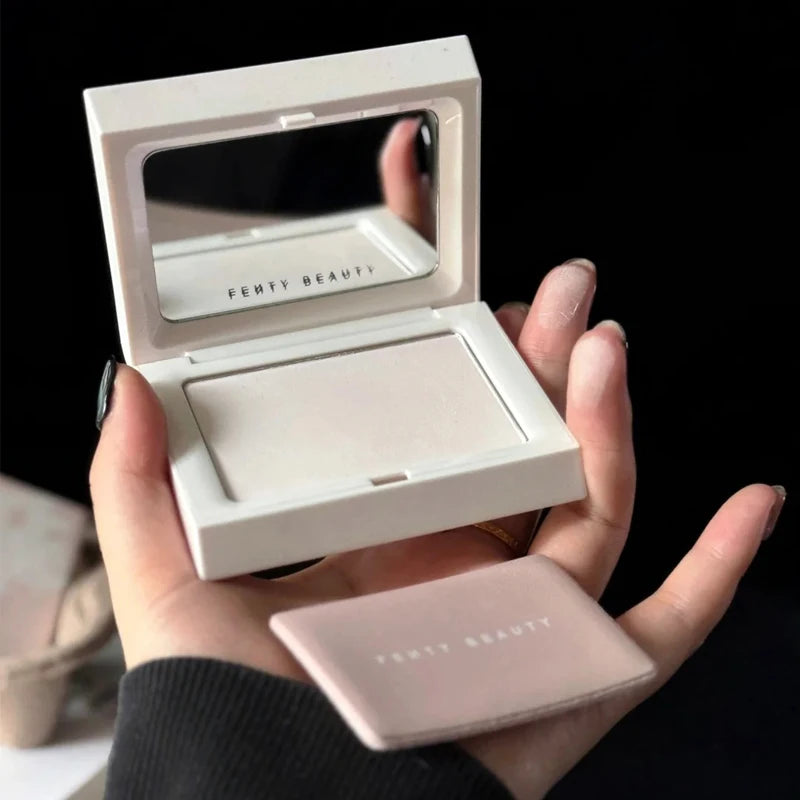 New Fenty Beauty Loose Powder Oil-control Waterproof Matte Setting Powder Makeup Highlighter Powder Lasting Natural Cosmetics