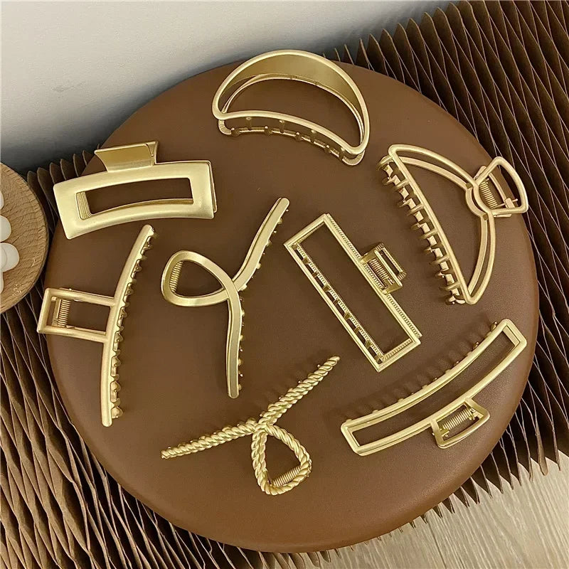 Luxury Solid Colors Hair Claws Temperament Gold Grab Butterfly Elegant Vintage Headband Hair Clips for Women Hair Accessories