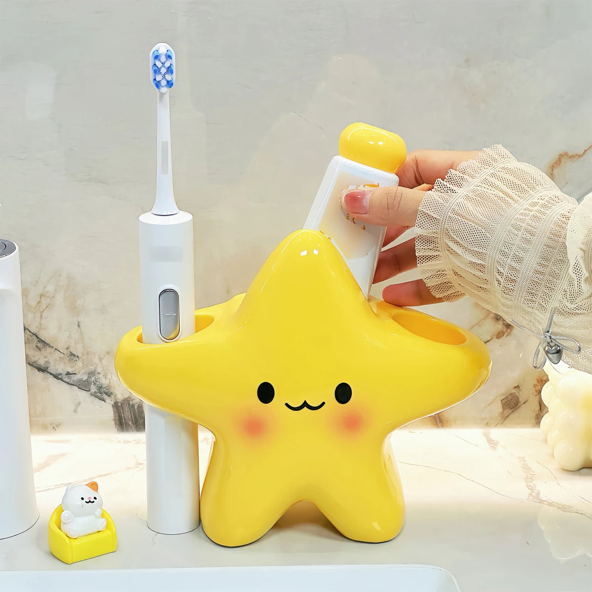 Cute Star-Shaped Toothbrush Holder  Freestanding Bathroom Organizer with Cute Face Design, Space-Saving Toothbrush & Toothpaste