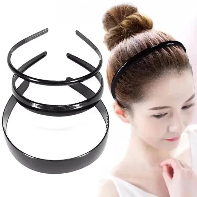 Women Simple Black Headbands Fashion Black Color Casual Hair Accessories Plastic Head Band with Insection for Girls Toiletry