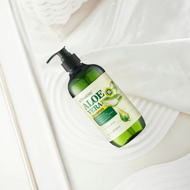 500ml Aloe Vera Shampoo, Rich in Aloe Vera Extract, with a Fresh Scent, Newly Upgraded Hypoallergenic Alcohol-Free Formula, Long-Lasting