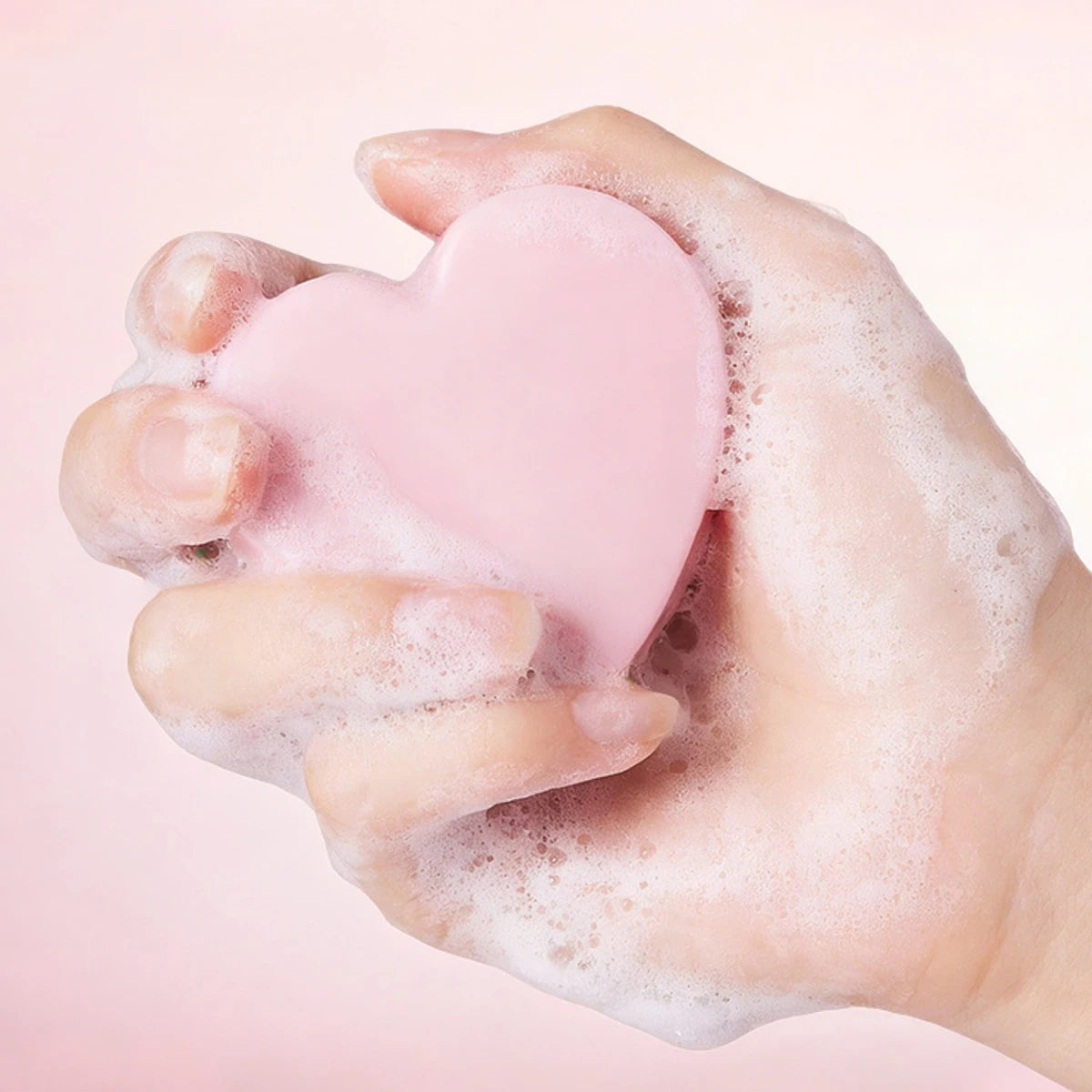 Rose Essential Oil Nourishes Handmade Soap, Deeply Cleanses The Skin,Leaves It Refreshed. It Contains A Built-In Lathering Net