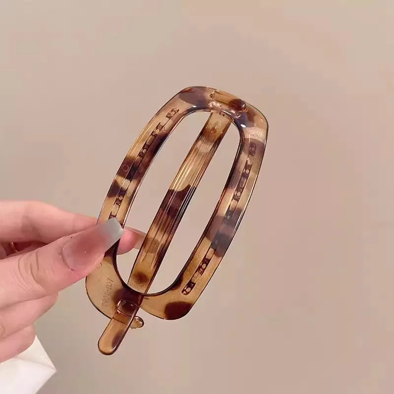 Vintage Solid Hollow Oval Simple Twist Hair Clips For Women Temperament Hair Ornament Headband Hairpin Fashion Hair Accessories
